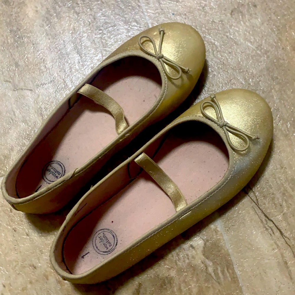 Girls shoes
